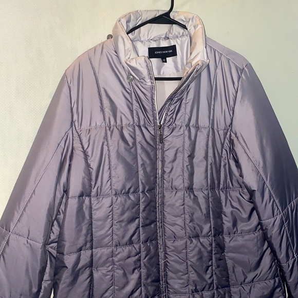 Coat - Picture 2 of 4